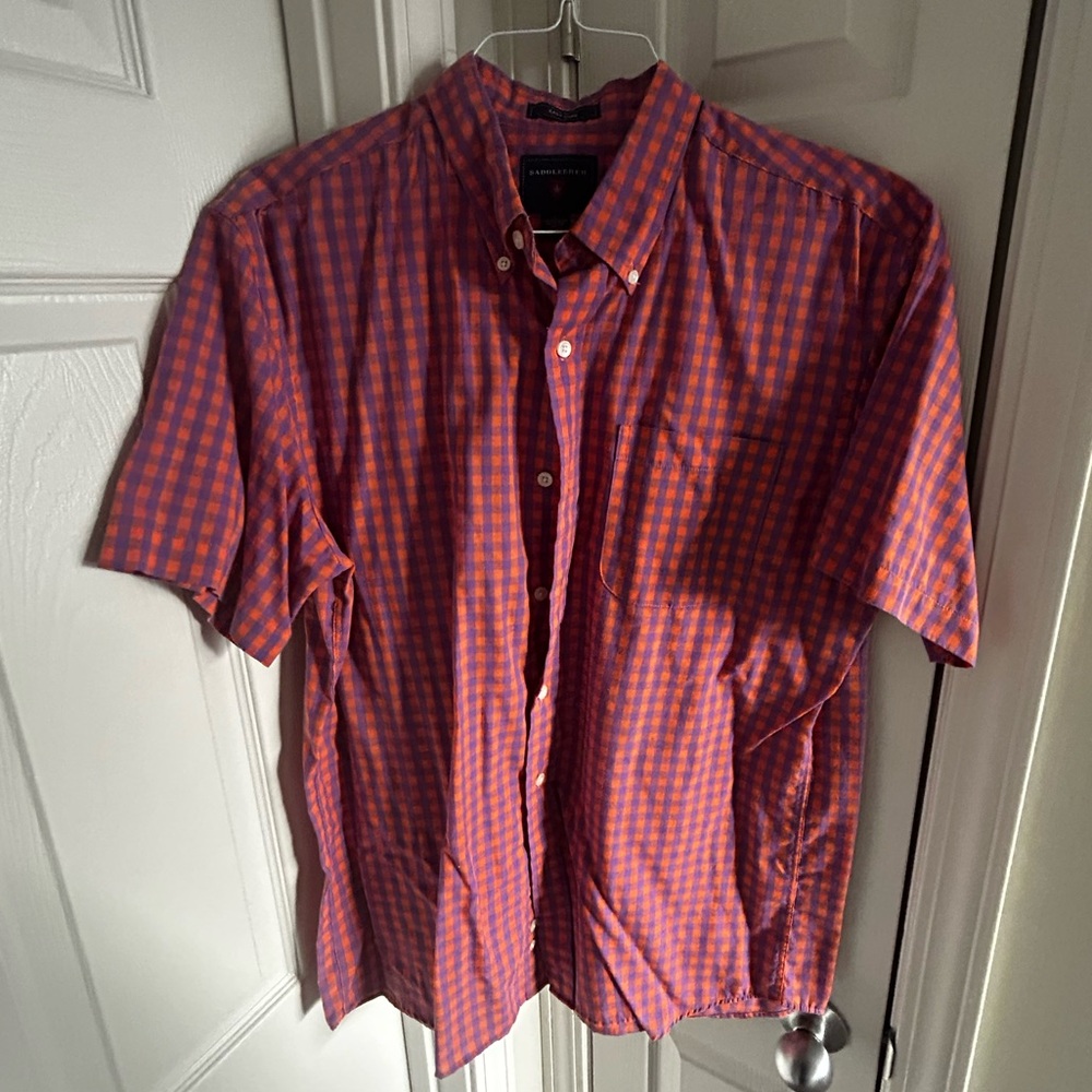 Men’s Casual Button-Down Shirt
